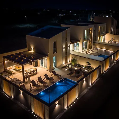 فيلة Twin Villas, مارزاميمي